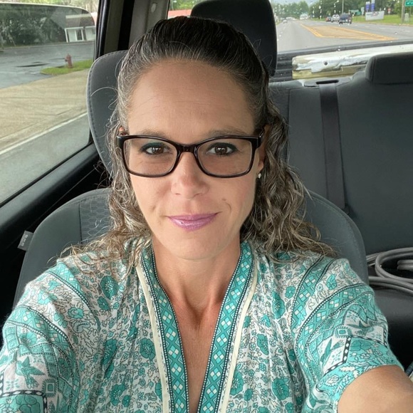 🦋ABOUT ME🦋 - Picture 3 of 9